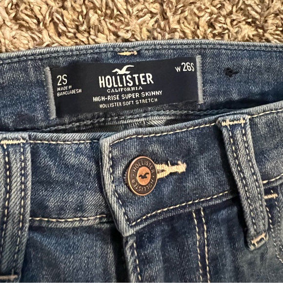 Hollister Jeans - Picture 2 of 3